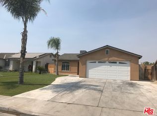1412 Clipper Hills Dr, Bakersfield, CA 93307