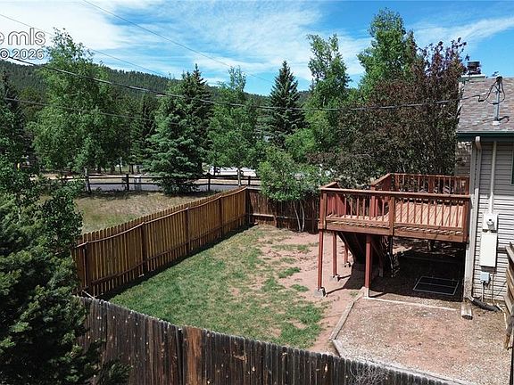 4th image of 1056 Sundance Cir