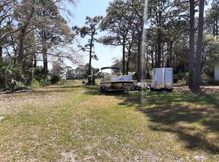 4 E Pine St #1, Carrabelle, FL 32322