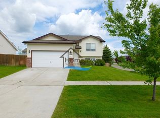 2300 N Cool Water Dr, Post Falls, ID 83854