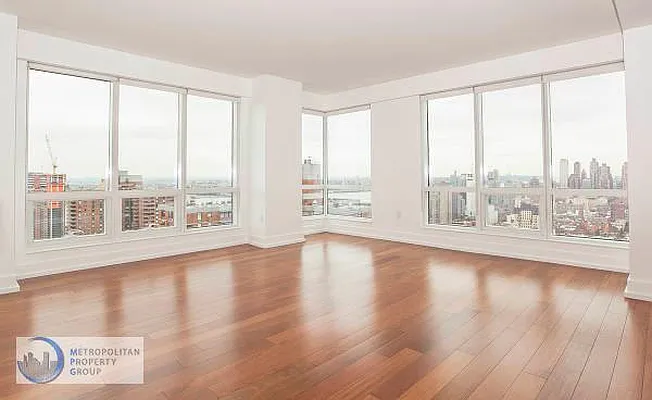 Rented by Metropolitan Property Group | media 50