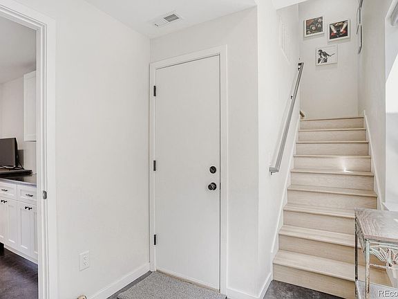 4th image of 3969 Inca Street