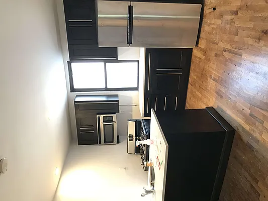 Rented by Manhattan Management LLC | media 16