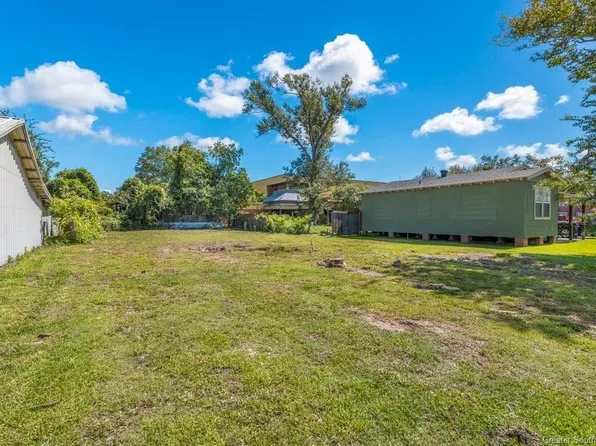 1023 17th St, Lake Charles, LA 70601