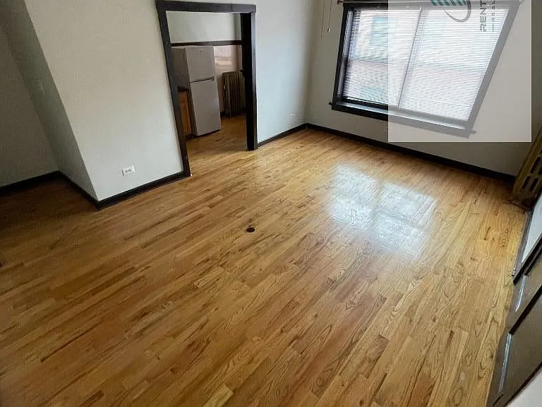 4019-27 W Irving Park Rd #4027-305 — Photo 4