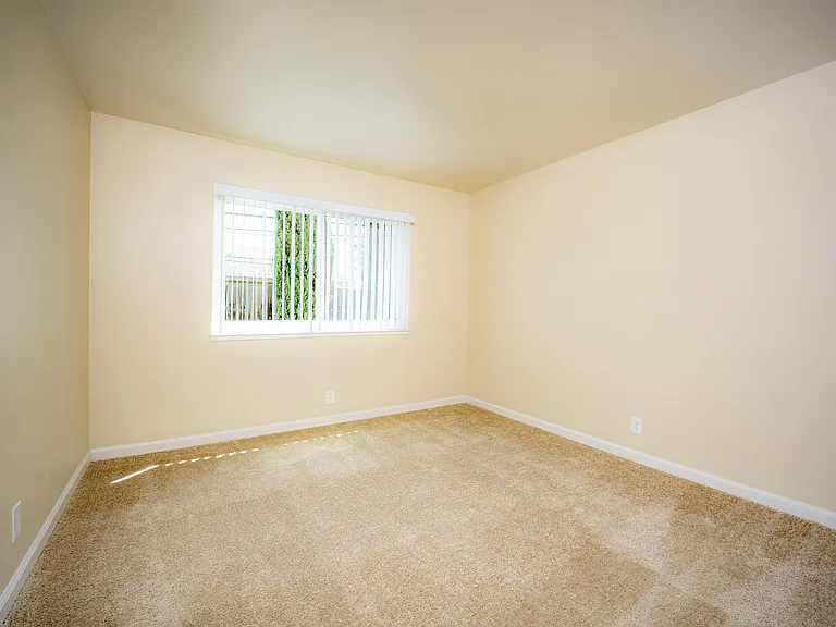 948 Ravenscourt #1 2bed1