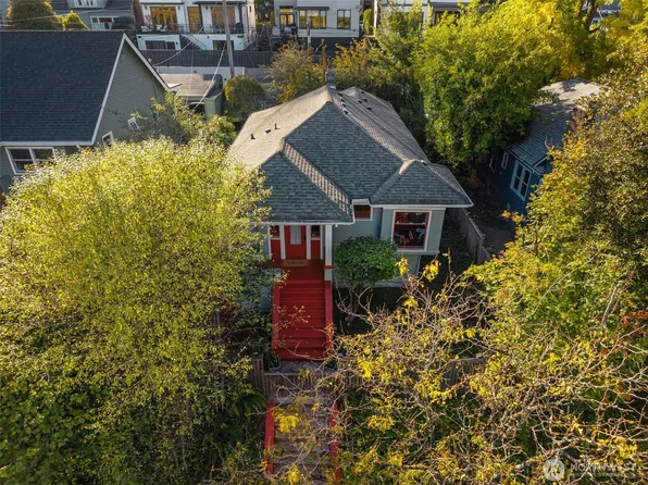 809 23rd Avenue E, Seattle, WA 98112