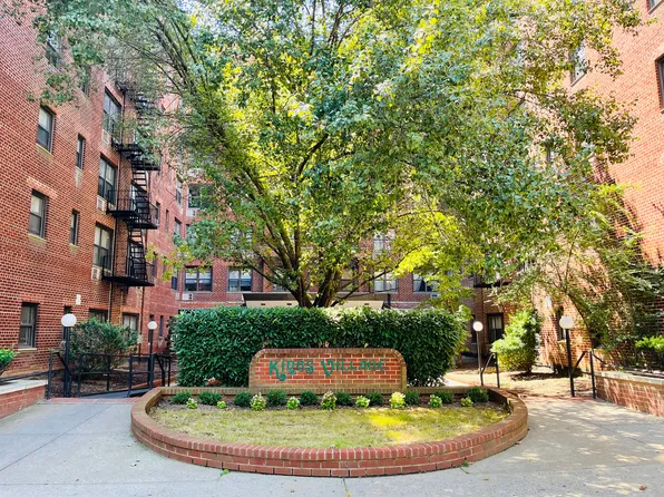 1270 East 51st Street 6H image 1 of 15