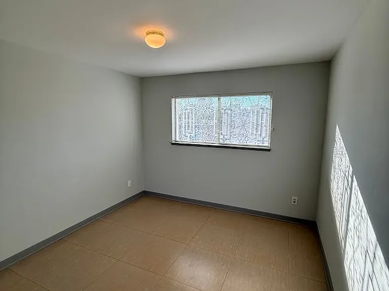 11725 Monogram Ave — Photo 15