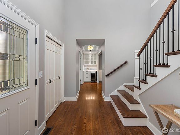 5th image of 21603 NE 22nd Court