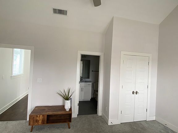5th image of 6110A California Ave