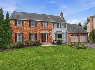 5022 Meadow Ln, Macungie, PA 18062