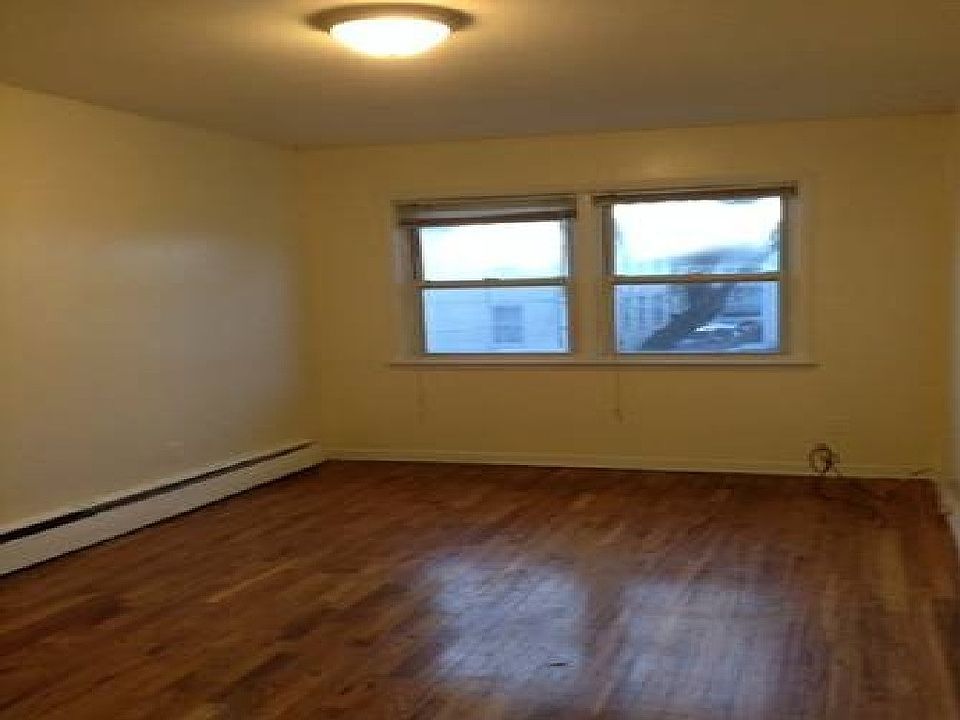 2nd image of 5347 97th St