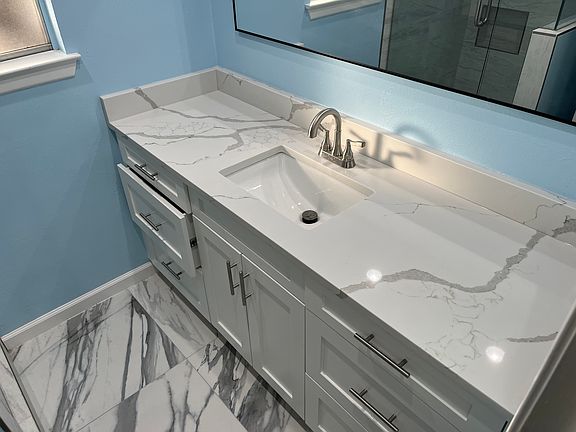 4th image of 2619 Monterrey Ct