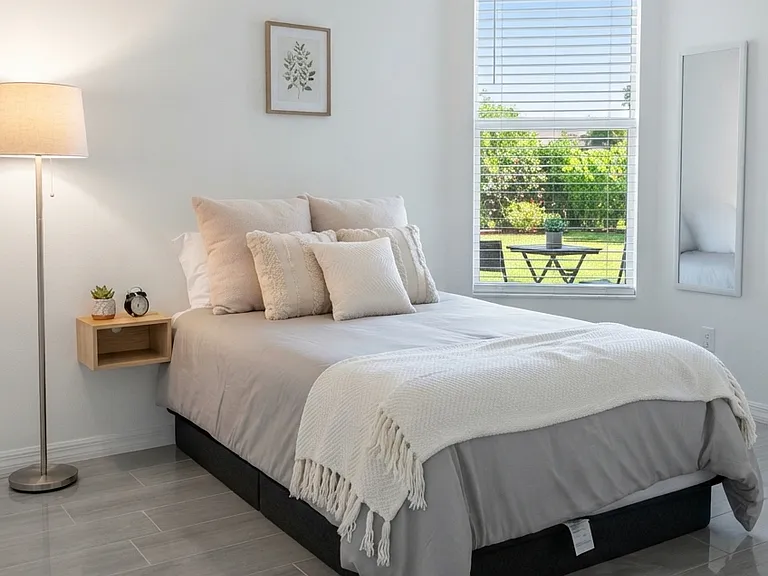 Guest Room 2