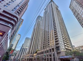 761 Bay St #3708, Toronto, ON M5G 2R2
