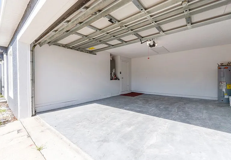 1122 Alloway Ave — Photo 7