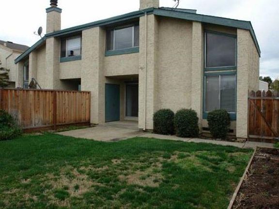 3rd image of 1135 Kelez Dr