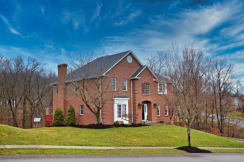 1st image of 386 Steeplechase Dr