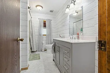 705 Eastview Dr — Photo 19