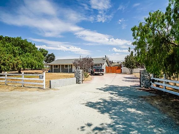 2nd image of 311 Prater Way