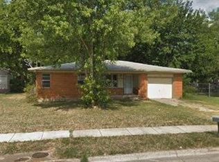 1004 Warden St, Benbrook, TX 76126