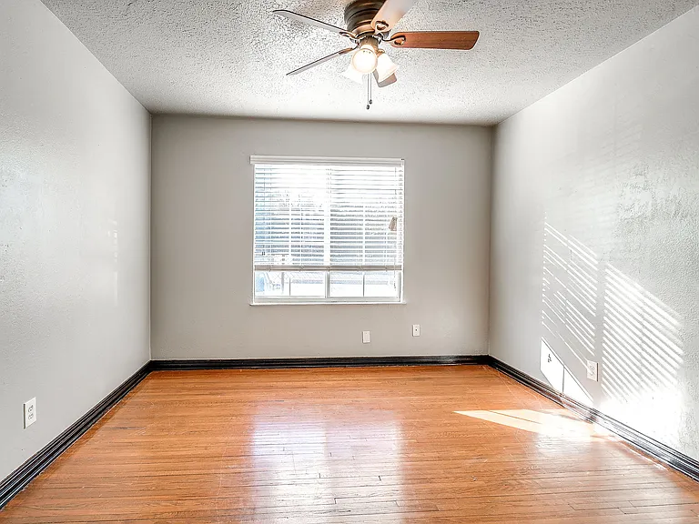 The Vintage Apartments — Photo 6