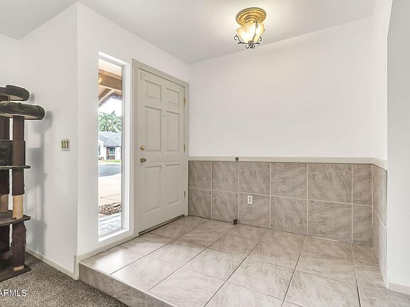 5th image of 1008 W MESETO Avenue