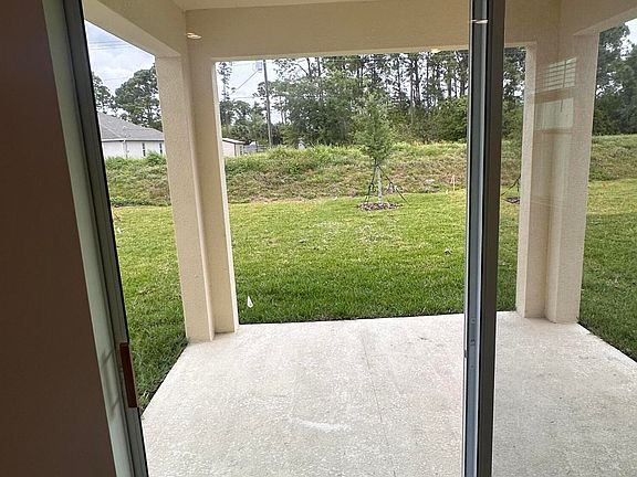 5th image of 1208 Canfield Cir SE