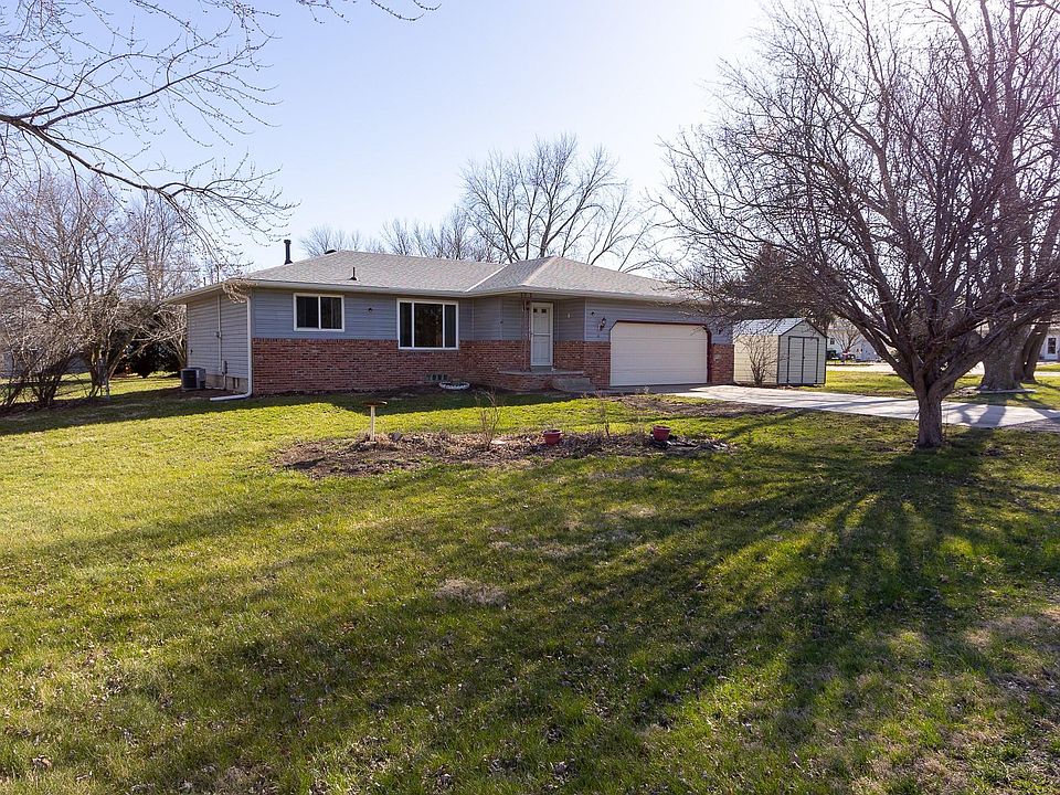 111 W 5th St, Juniata, NE 68955 Zillow