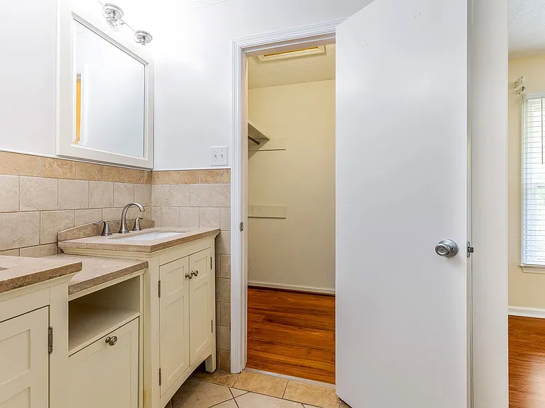 6837 Woodmark Dr — Photo 18