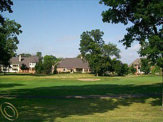 5th image of 23763 Pointe O Woods Ct