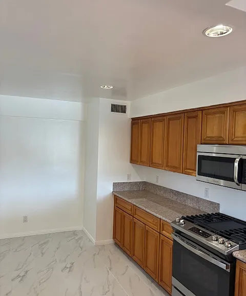 12715 Ramona Ave #G — Photo 7