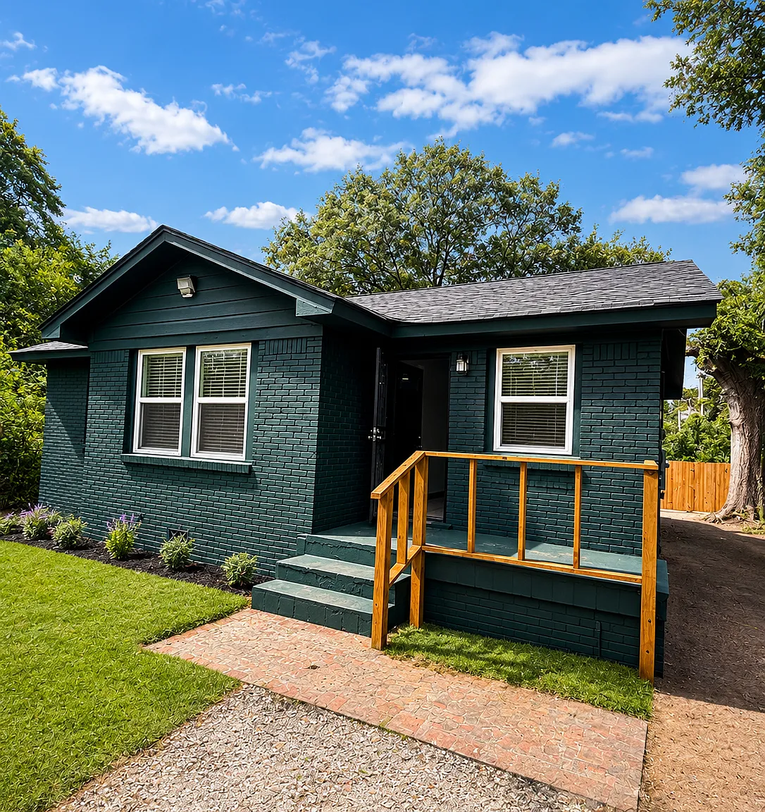 3 bed, $1,350 — Photo 1