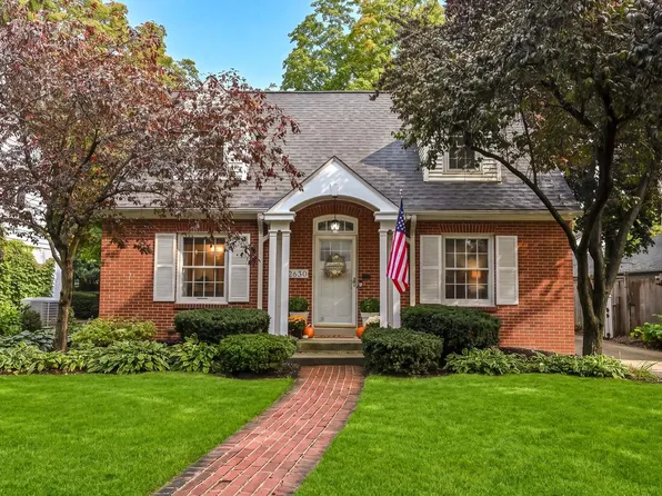 2630 N 89th STREET, Wauwatosa, WI 53226