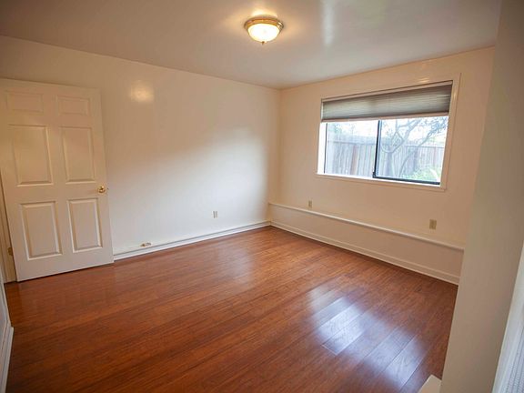 3rd image of 1448 Funston Ave