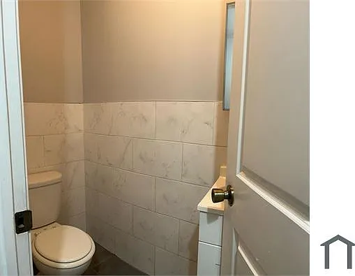 547 E 92nd St #2F — Photo 6