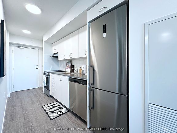 4th image of 375 South St #630