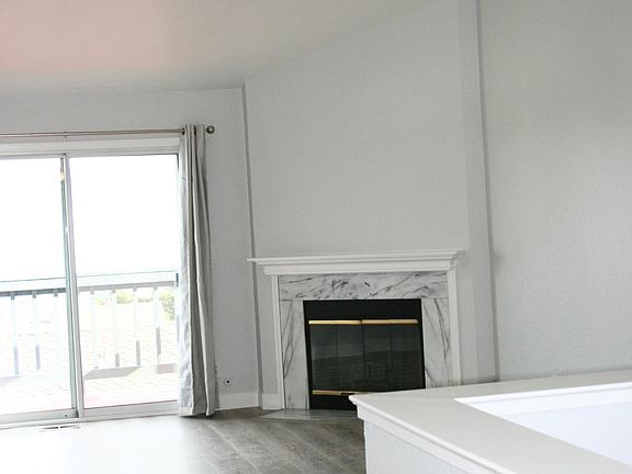 3rd image of 369 Michelle Ln