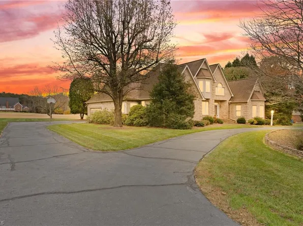 391 Country Club Dr, Stoneville, NC 27048