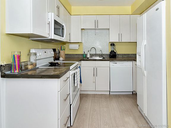 5th image of 3716 NE 168th St APT 204