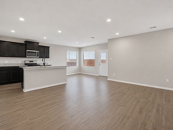 3rd image of 9724 Apex Dr