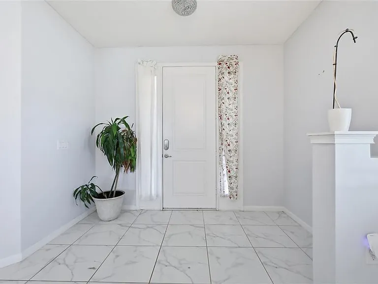 2252 Rush Bay Way — Photo 4