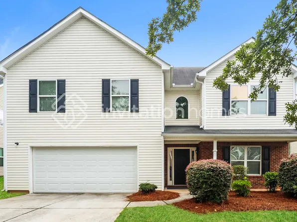 3099 Meadow Point Dr, Snellville, GA 30039