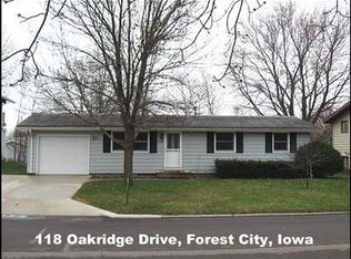 118 Oakridge Dr, Forest City, IA 50436