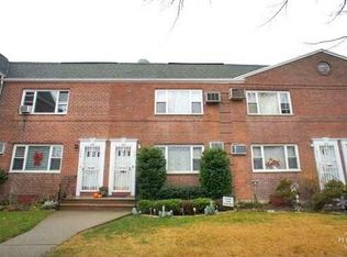 1527 Independence Ave #1B, Brooklyn, NY 11228