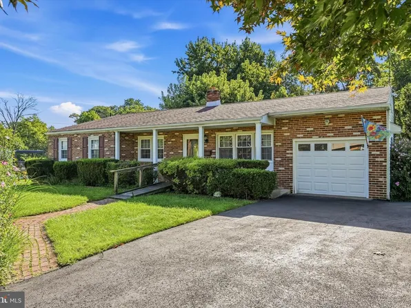 2365 Overlook Dr #2365, Aston, PA 19014
