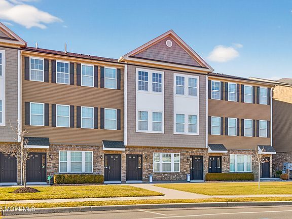 4th image of 99 Steiner Avenue #5