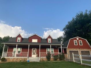 745 Leadvale Church Rd, White Pine, TN 37890