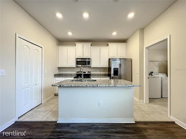 1st image of 14903R Driftwater Dr